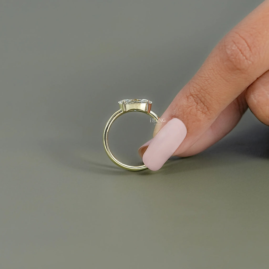 Marquise Cut Diamond Spiral Ring