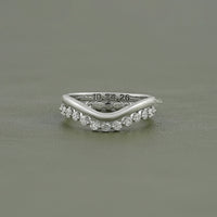 Double Row Wave Round Diamond Band