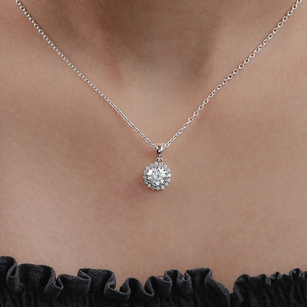 Round Diamond Halo Necklace