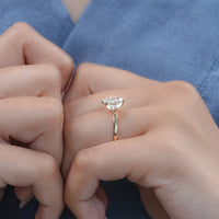 Pear Lab Diamond Dainty Toi Moi Wedding Band