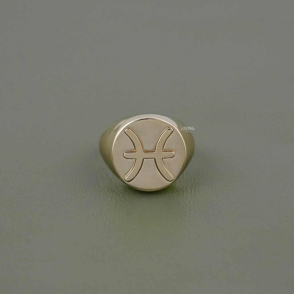Yellow Gold Pisces Zodiac Unisex Signet Ring