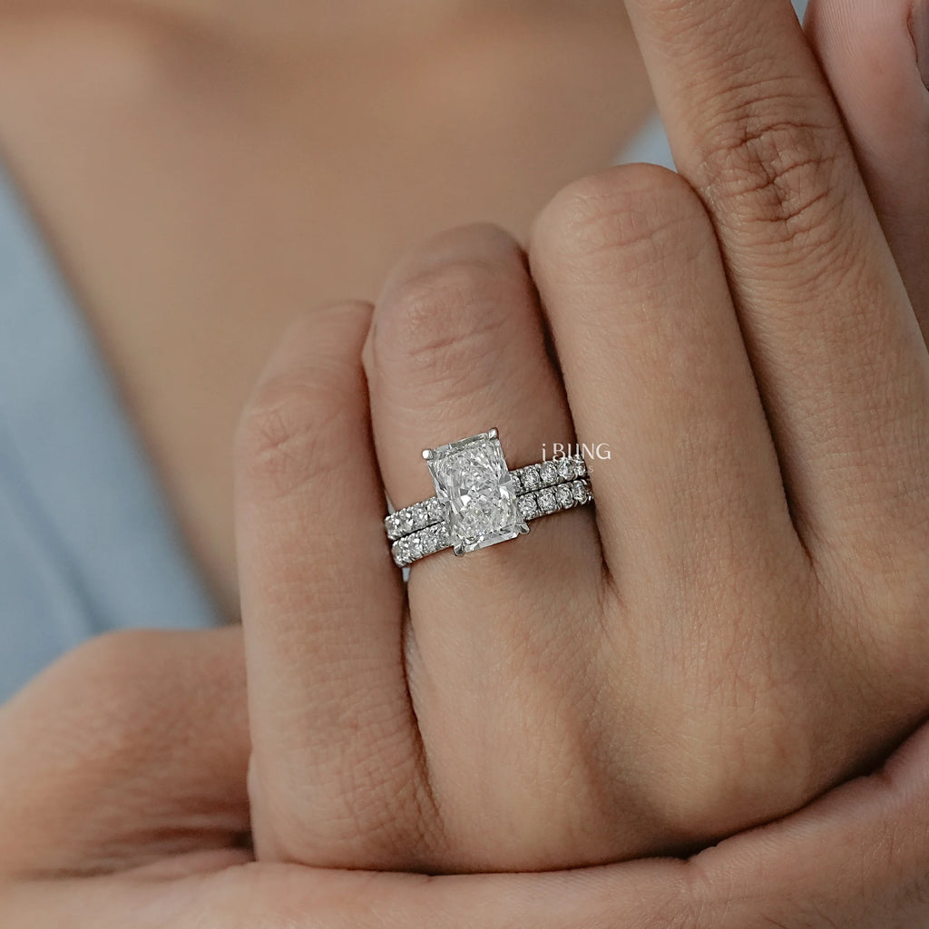 Radiant Cut Lab Grown Diamond Bridal Ring Set