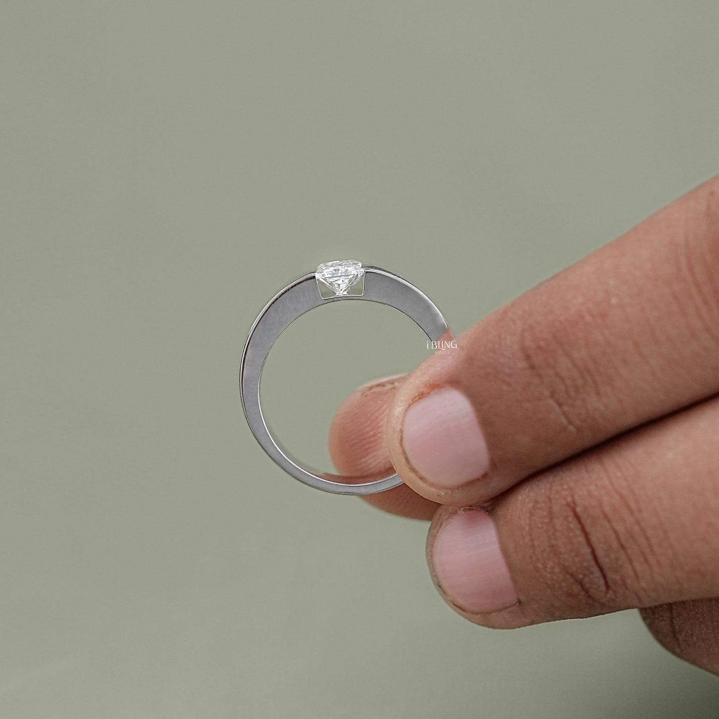 Top view radiant cut wedding ring showcasing straight edge diamond layout