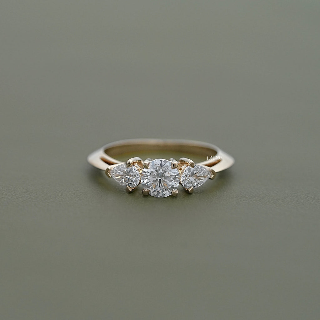 Three Stone Round Lab Diamond Engagement-Ring