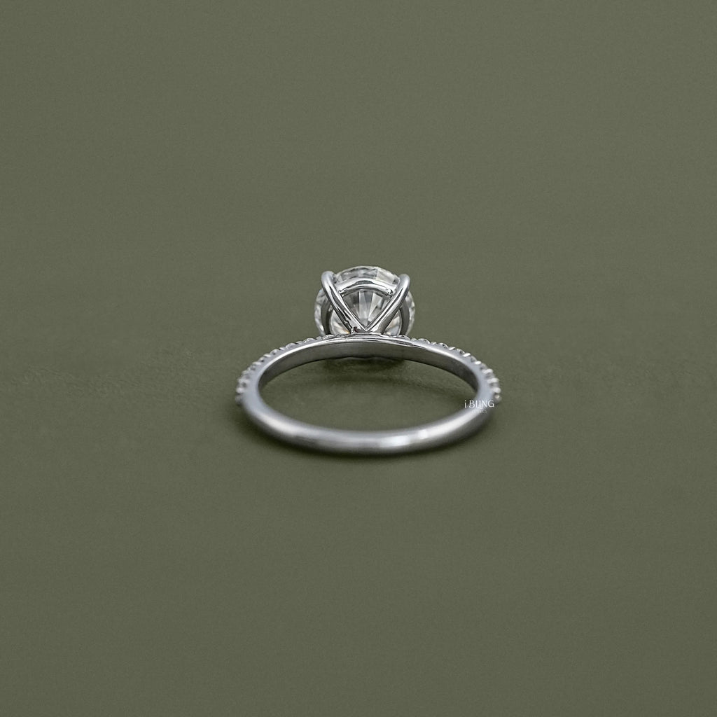 Round Lab Grown Diamond Engagement Ring