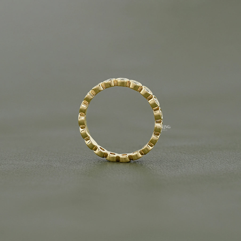 Round Bezel Set Lab Grown Diamond Wedding Band