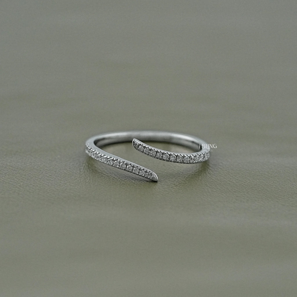 Lab Grown Round Diamond Bypass Open Diamond Ring