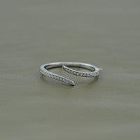 Lab Grown Round Diamond Bypass Open Diamond Ring