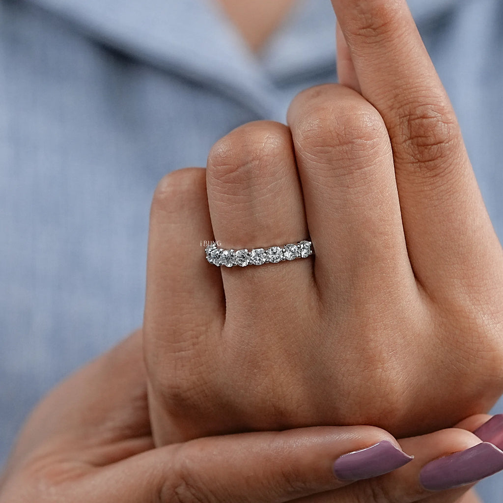 Round Diamond Prong Set Wedding Band