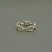 Round Diamond Link Chain Wedding Ring