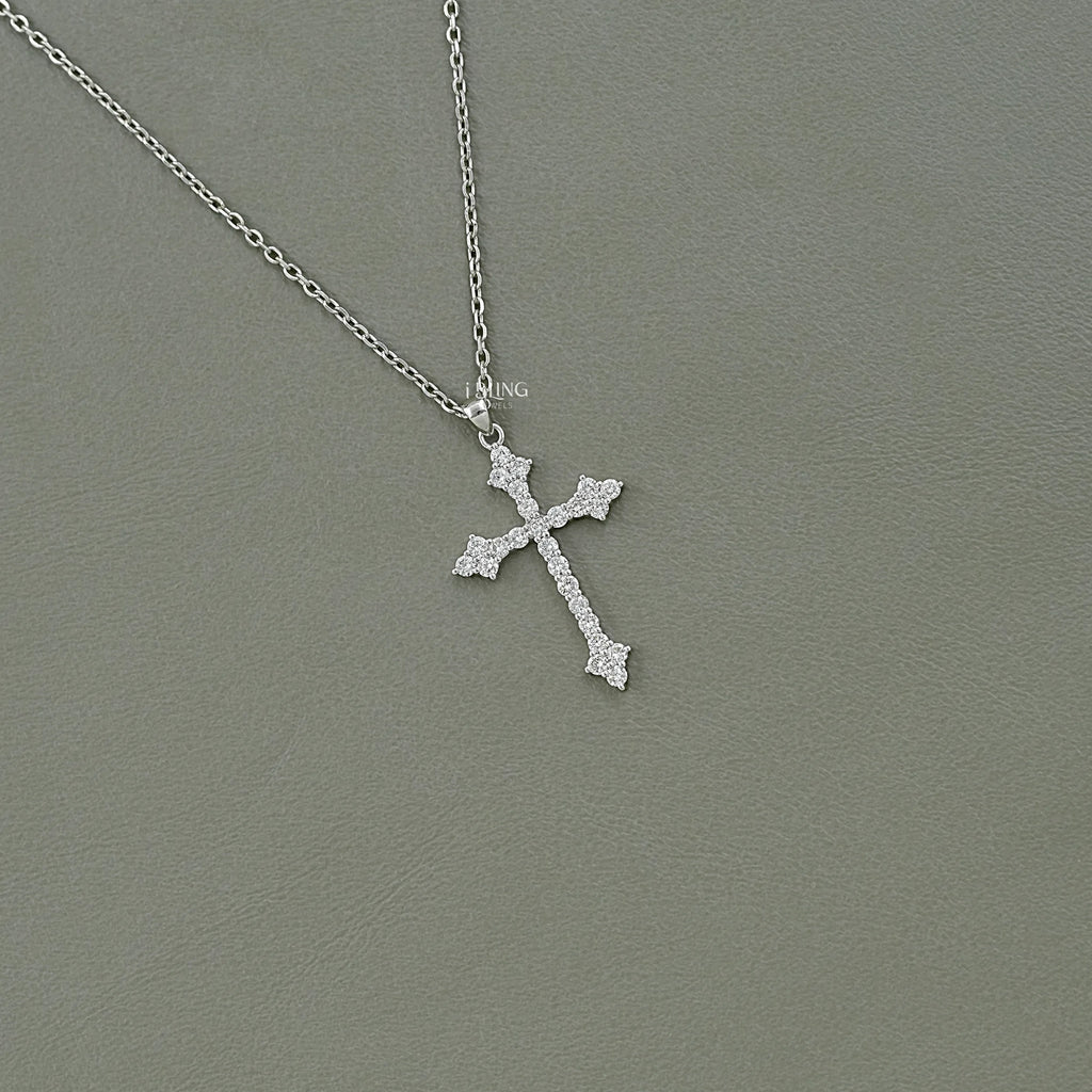 Round Cut Lab Grown Diamond Criss Cross Necklace