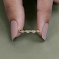 Round Diamond Milgrain Setting Wedding Ring