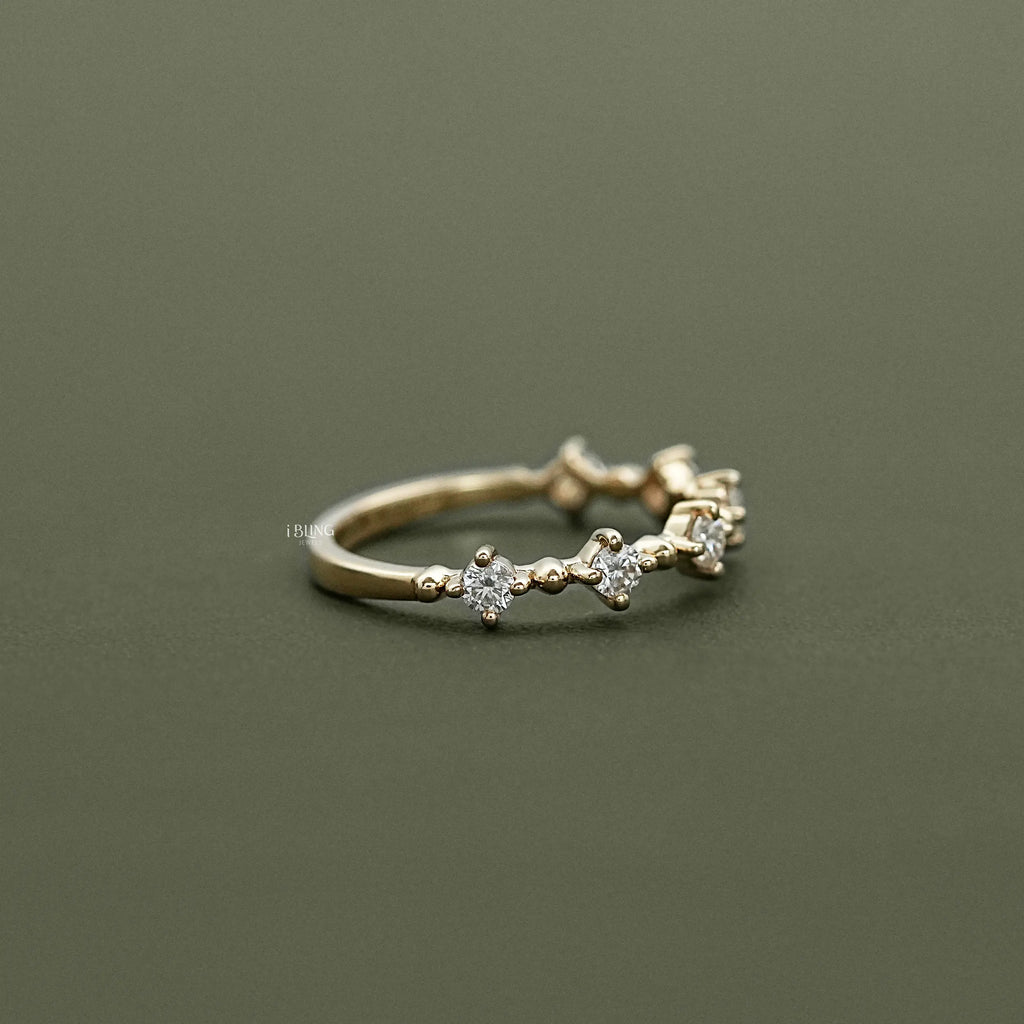 Round Diamond Floating Bubble Wedding Band