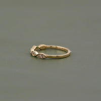 Round Diamond Milgrain Setting Wedding Ring