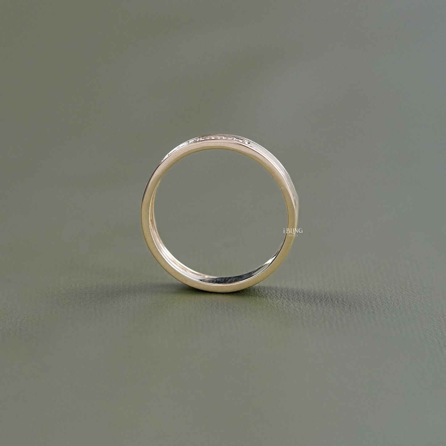 Round Lab Diamond Men's Wedding Band