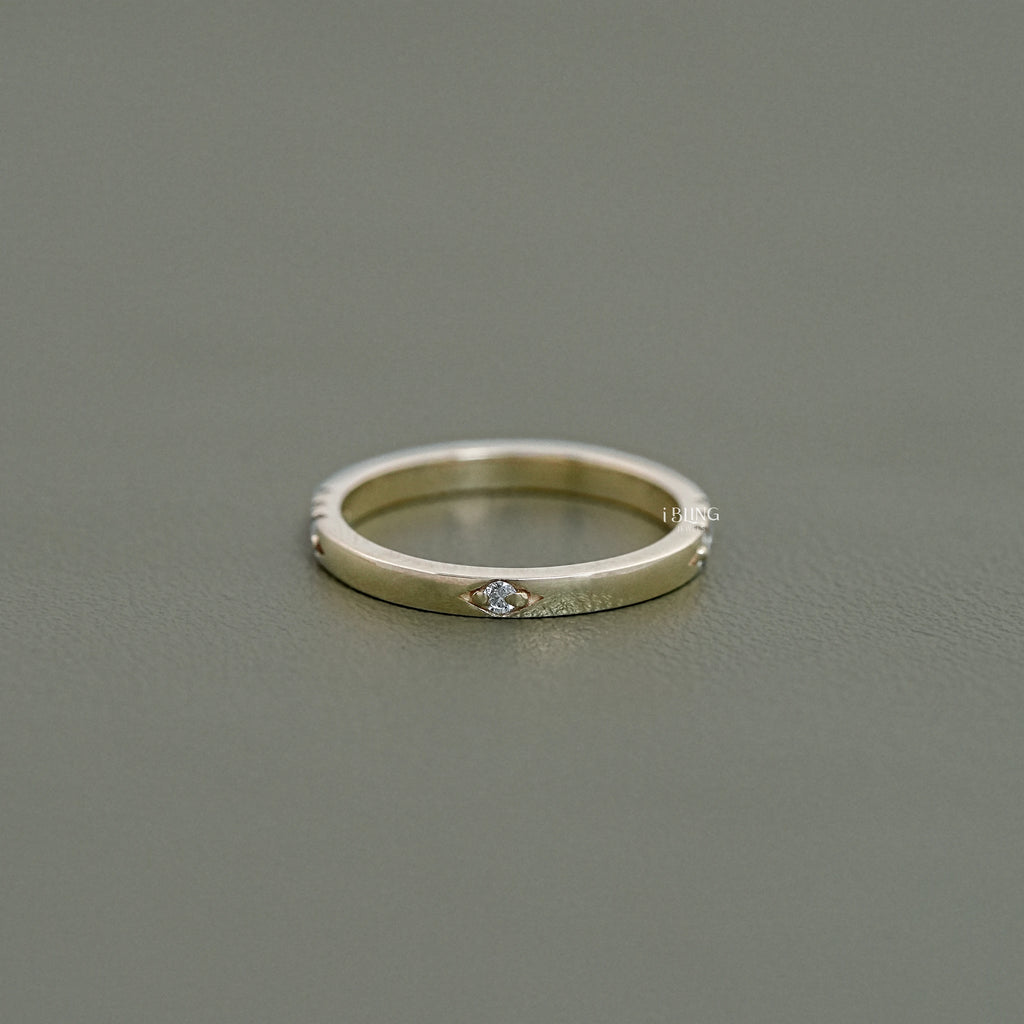 Round Cut Lab Diamond Distance Band