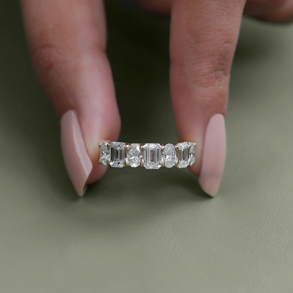 Emerald And Oval Diamond Seven Stone Wedding Band