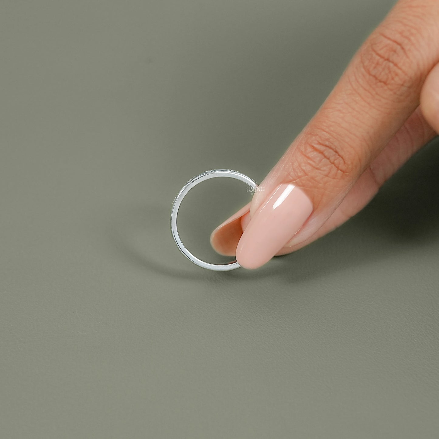 Starburst Round Cut Lab Diamond Promise Band Band