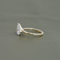 Pear Lab Diamond Dainty Toi Moi Wedding Band