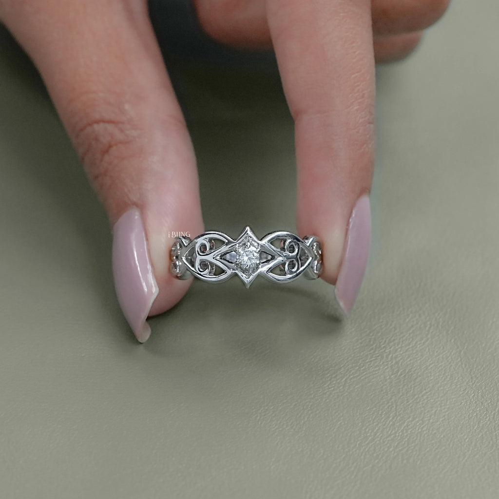 Round Lab Grown Diamond Vintage Engagement Ring