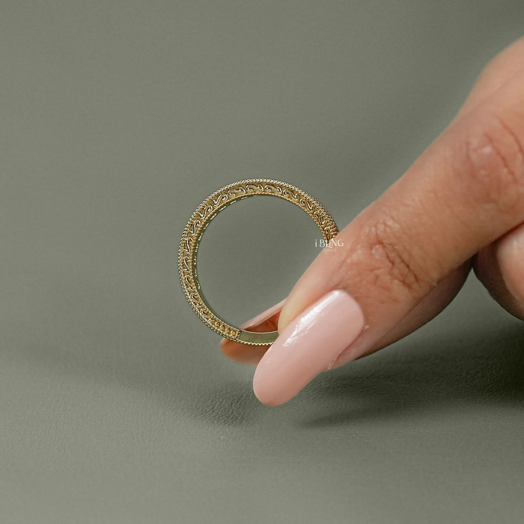 Round Diamond Filigree Set Unisex Wedding Band