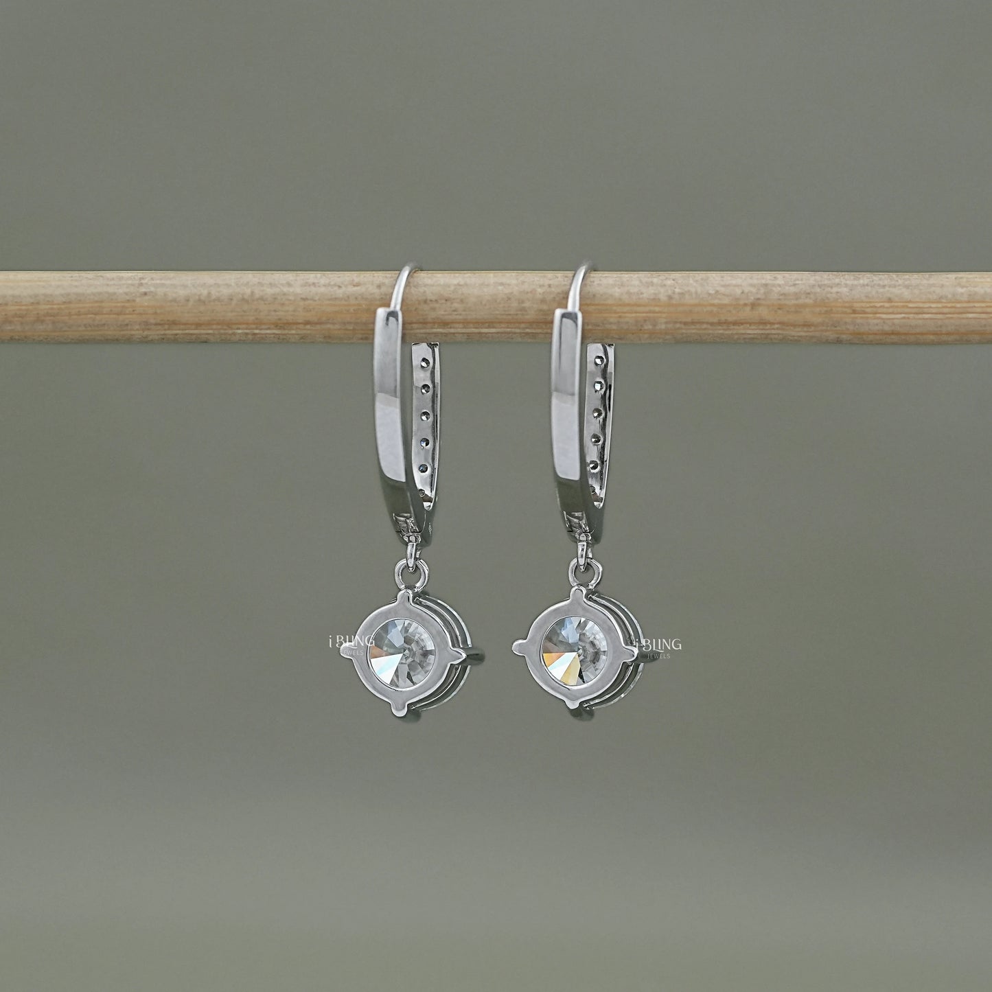 Round Cut Diamond Dangle Drop Earrings