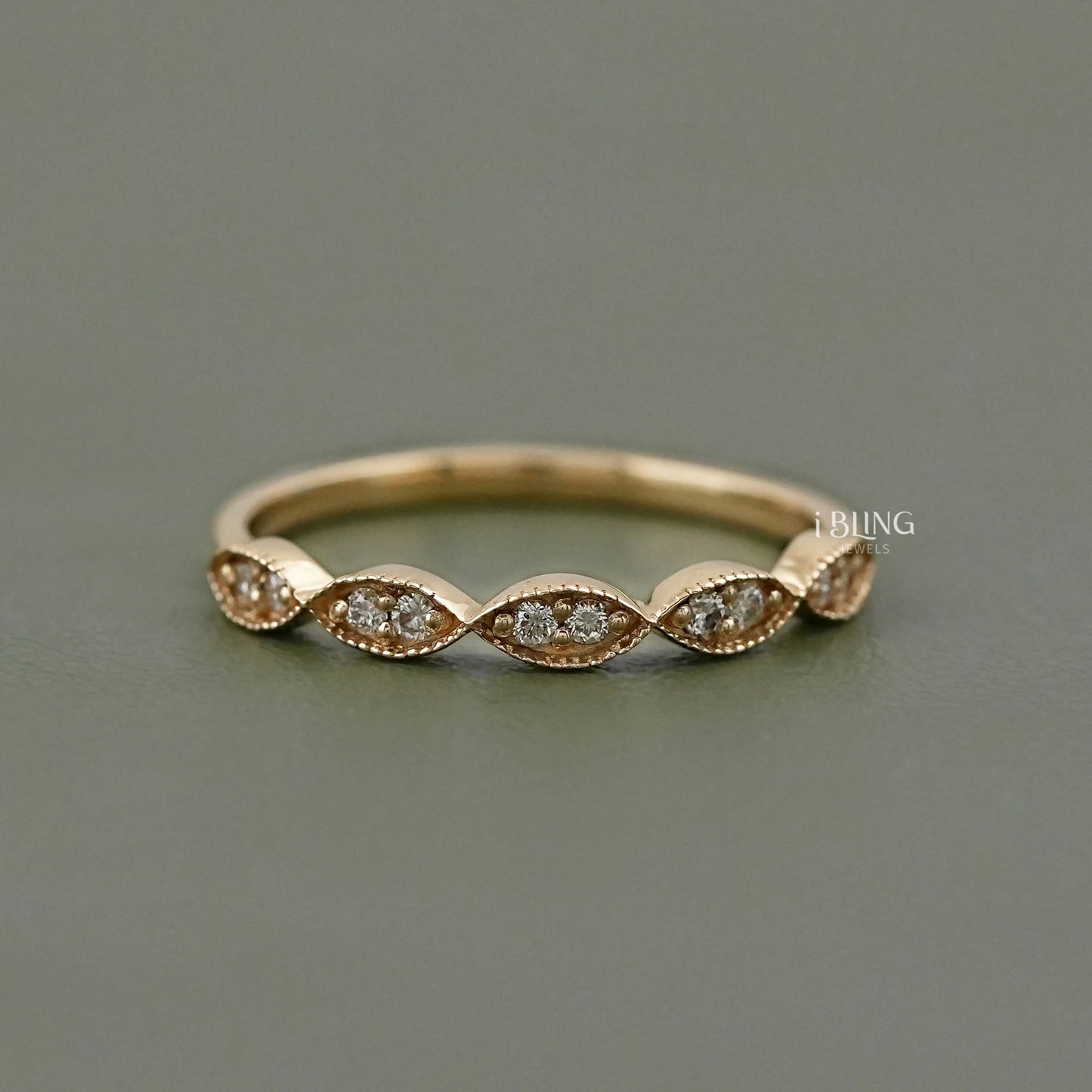 Round Diamond Milgrain Setting Wedding Ring