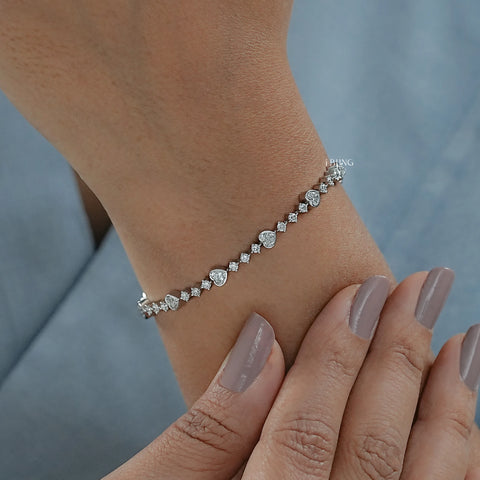 Heart & Round Cut Diamond Tennis Bracelet