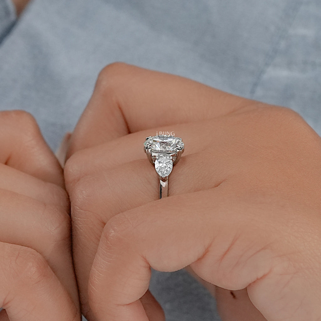Three Stone Round Diamond Engagement Ring