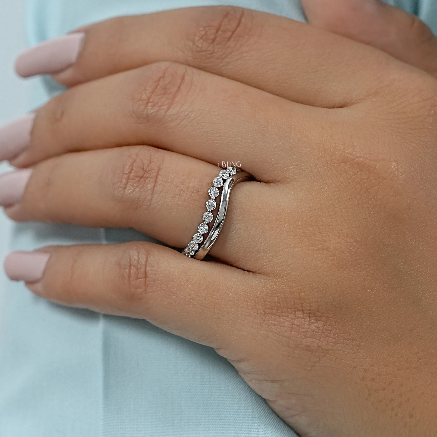 Double Row Wave Round Diamond Band