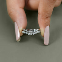 Double Row Wave Round Diamond Band