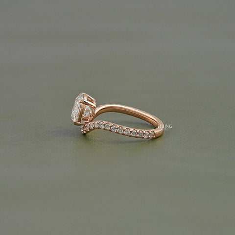 Round Curved Lab Diamond Accent Ring