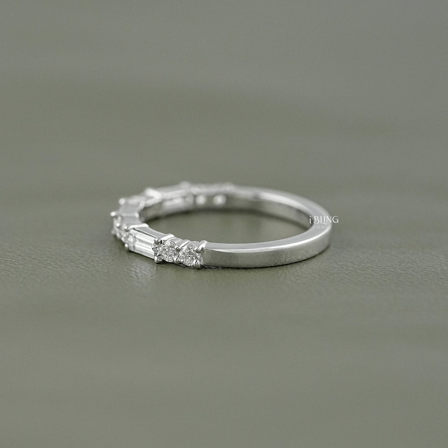 Baguette And Round Diamond East West Set Band