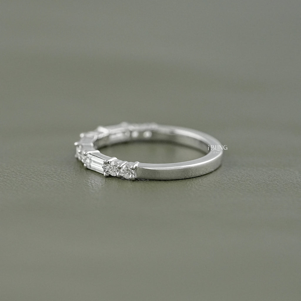 Baguette And Round Diamond East West Set Band