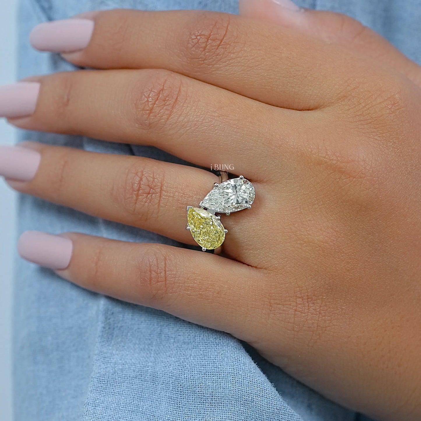 Fancy Vivid Yellow Pear Diamond Toi Moi Ring