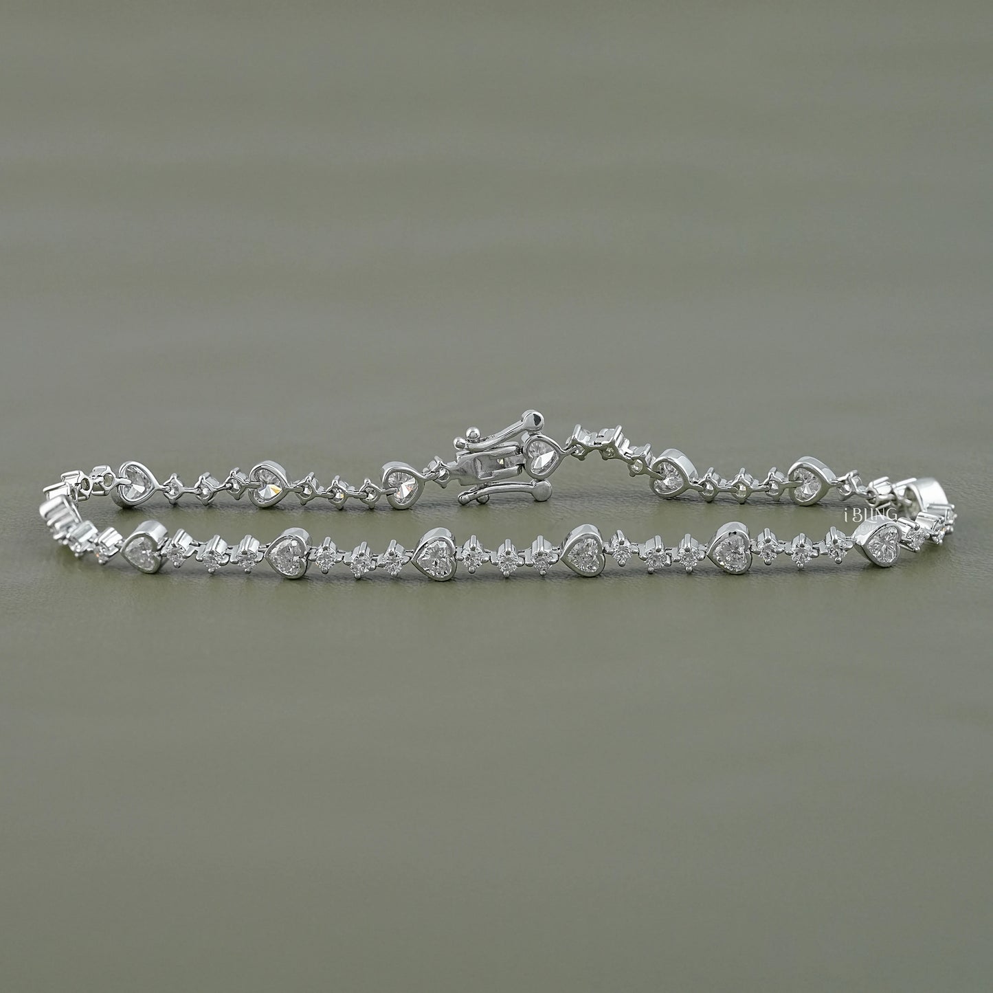 Heart & Round Cut Diamond Tennis Bracelet Tennis Bracelet