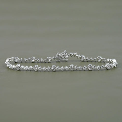 Heart & Round Cut Diamond Tennis Bracelet