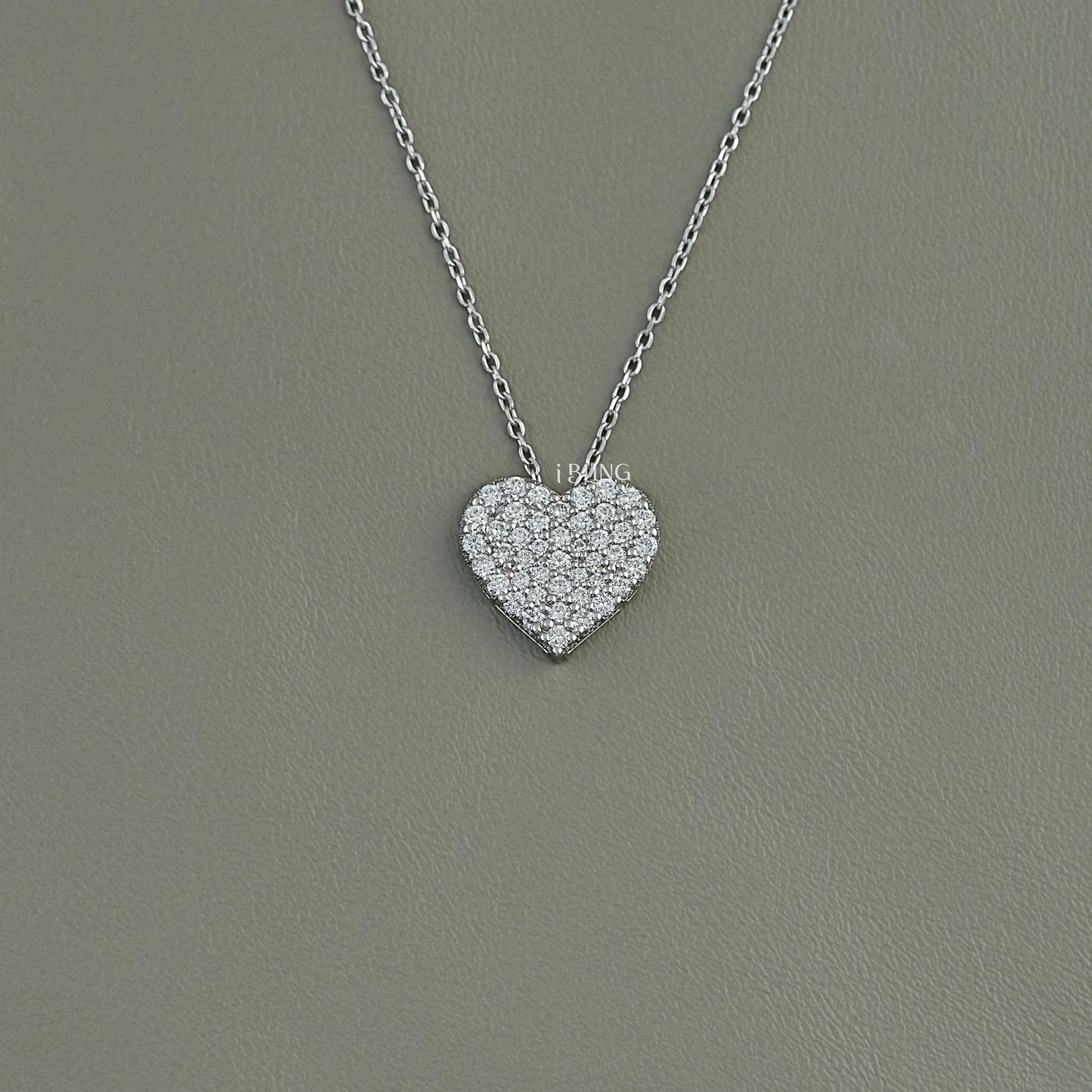 Heart Shape Round Cut Lab Grown Diamond Necklace