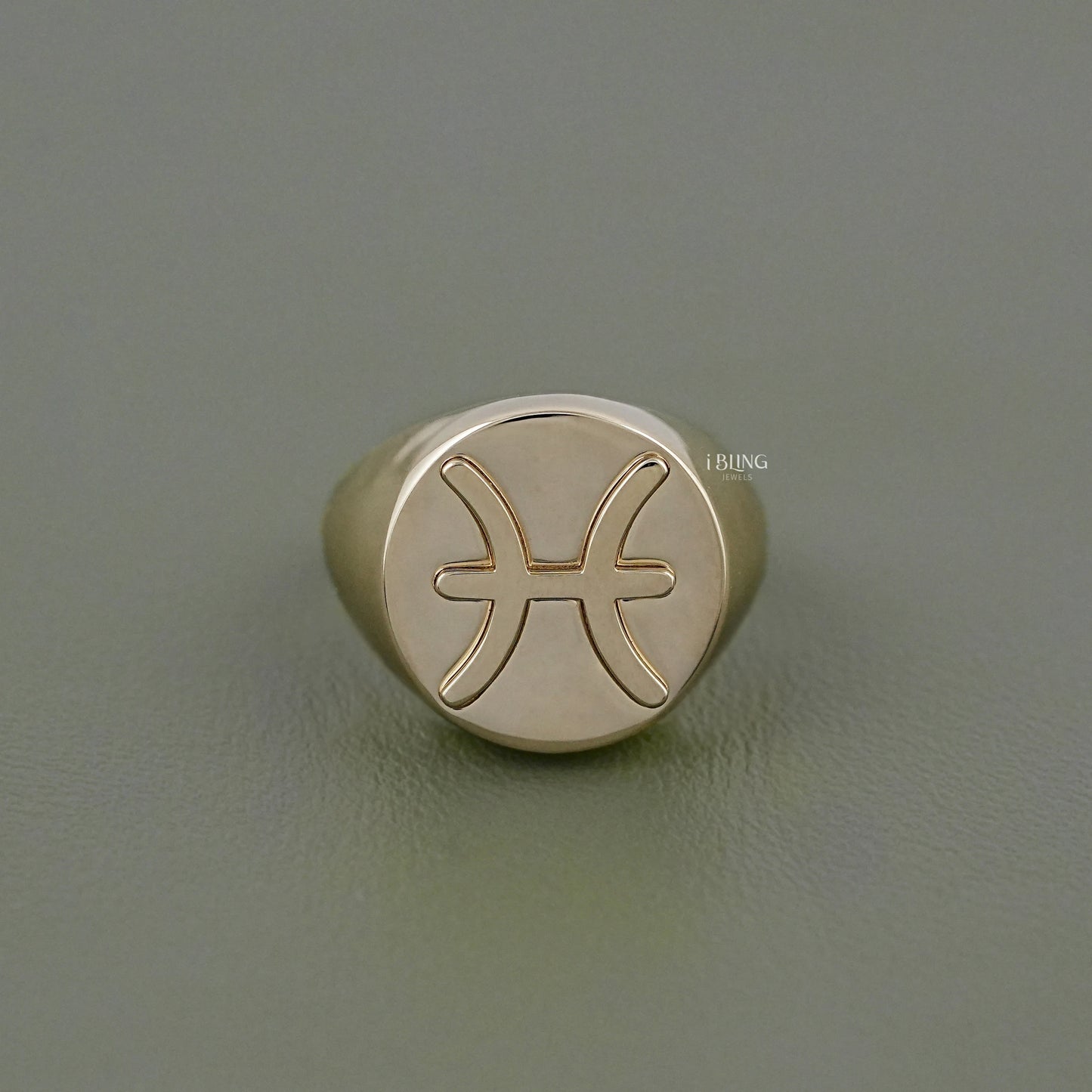 Yellow Gold Pisces Zodiac Unisex Signet Ring Men's Band