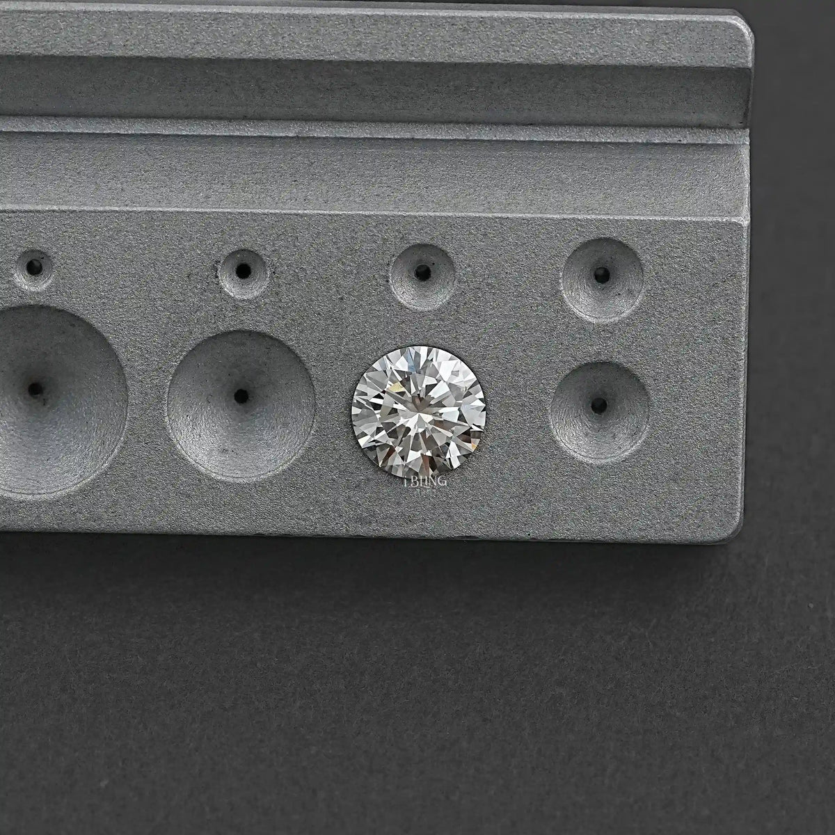 Round Cut Lab Grown Diamond Loose