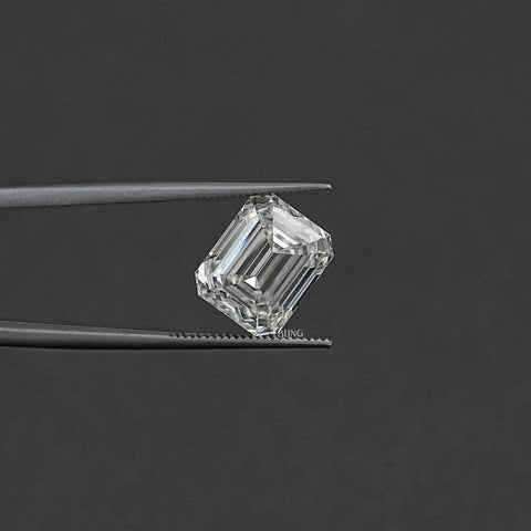 5.90 CT Emerald Cut Lab Grown Diamond Loose