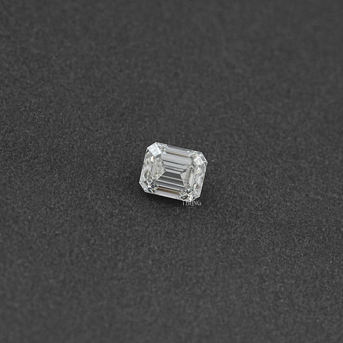 5.90 CT Emerald Cut Lab Grown Diamond Loose Loose Diamond