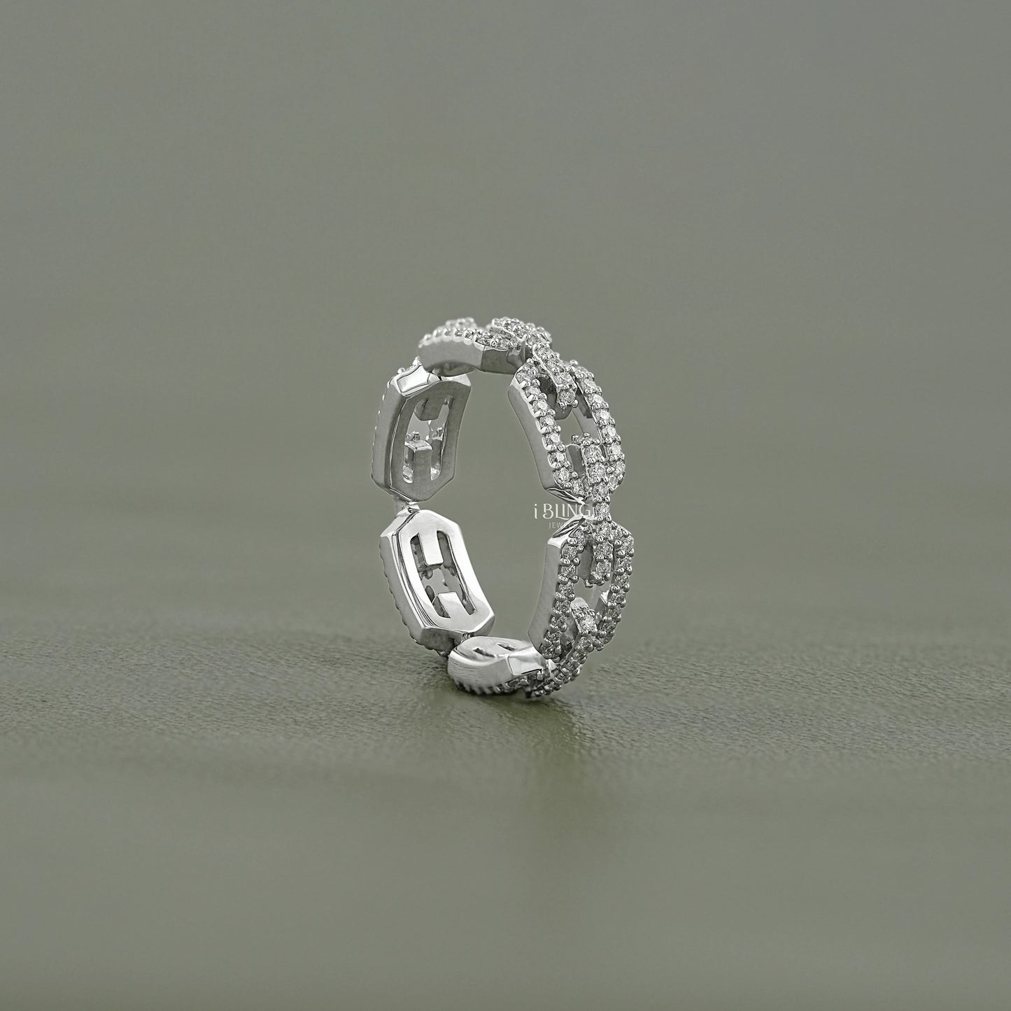 Round Cut Lab Diamond Chain Link Ring