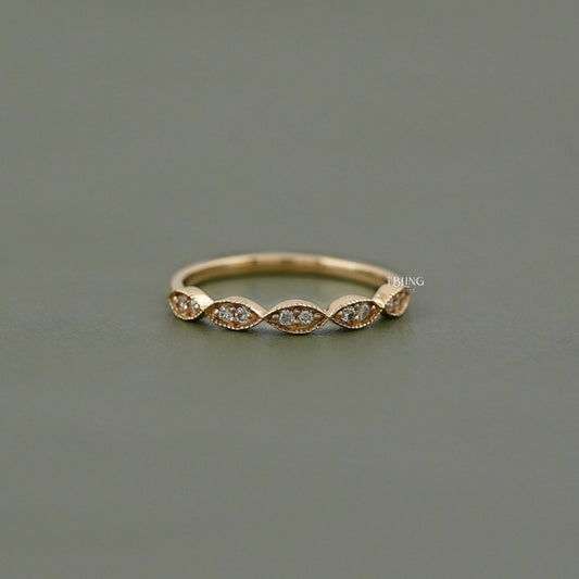Round Diamond Milgrain Setting Wedding Ring