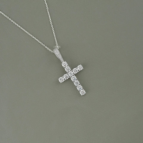 Criss Cross Round Cut Lab Grown Diamond Pendant