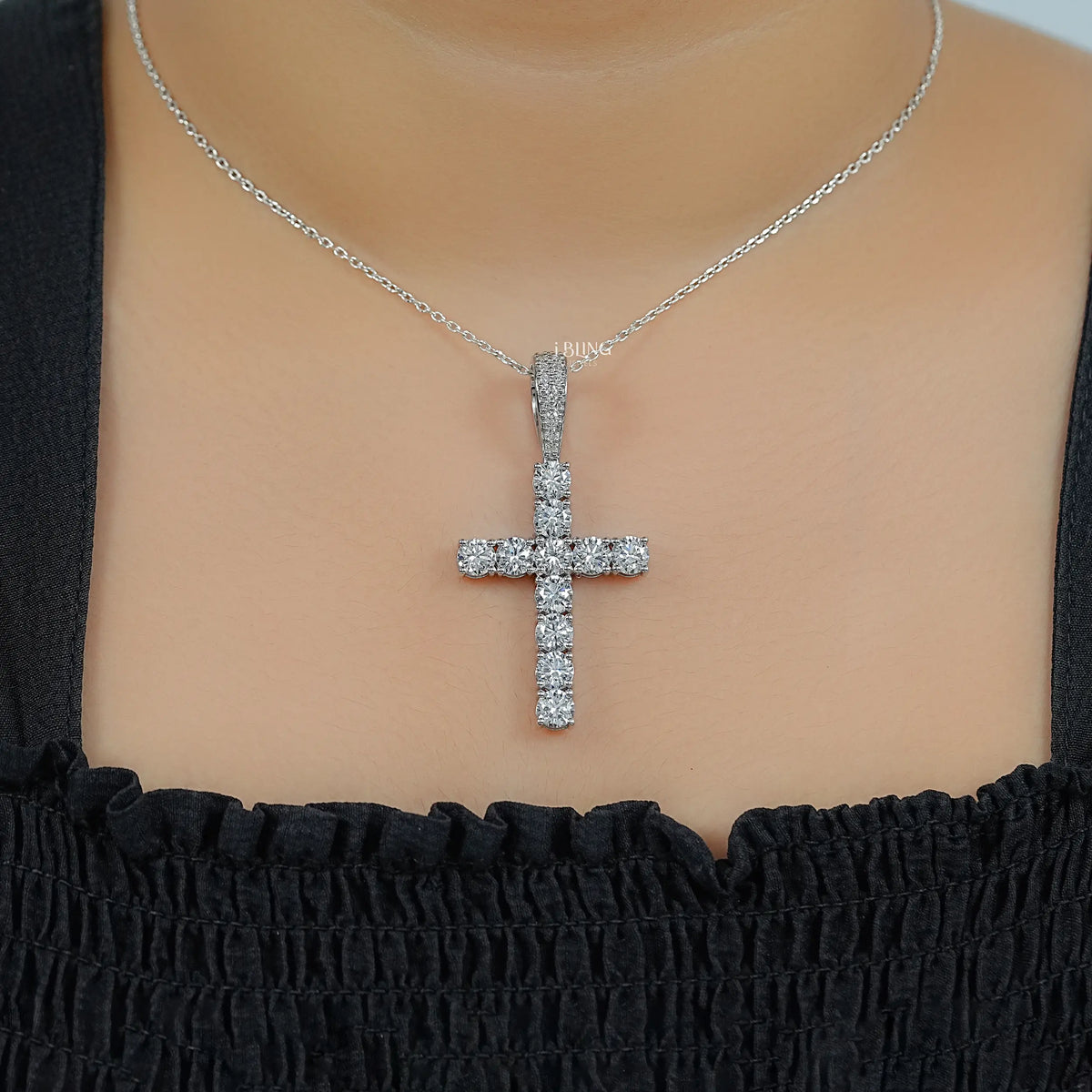 Criss Cross Round Cut Lab Grown Diamond Pendant Pendants