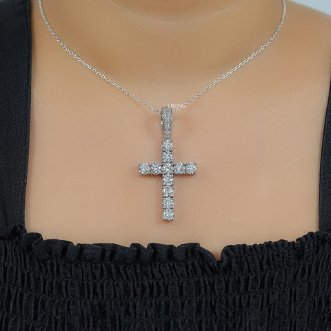 Criss Cross Round Cut Lab Grown Diamond Pendant