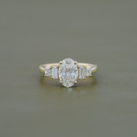 Oval Lab Diamond Staking Five Stone Ring