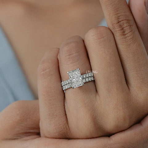 Radiant Cut Lab Grown Diamond Bridal Ring Set