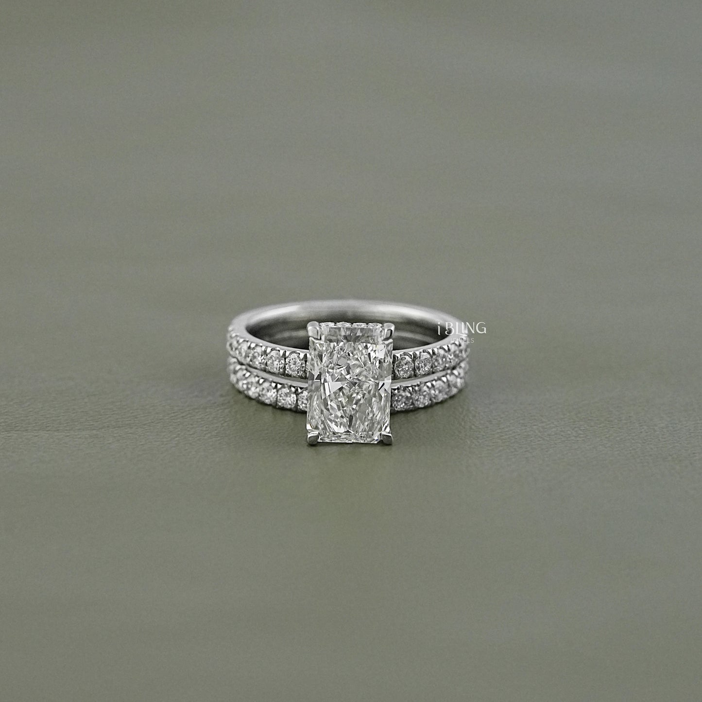 Radiant Cut Lab Grown Diamond Bridal Ring Set Bridal Ring Set